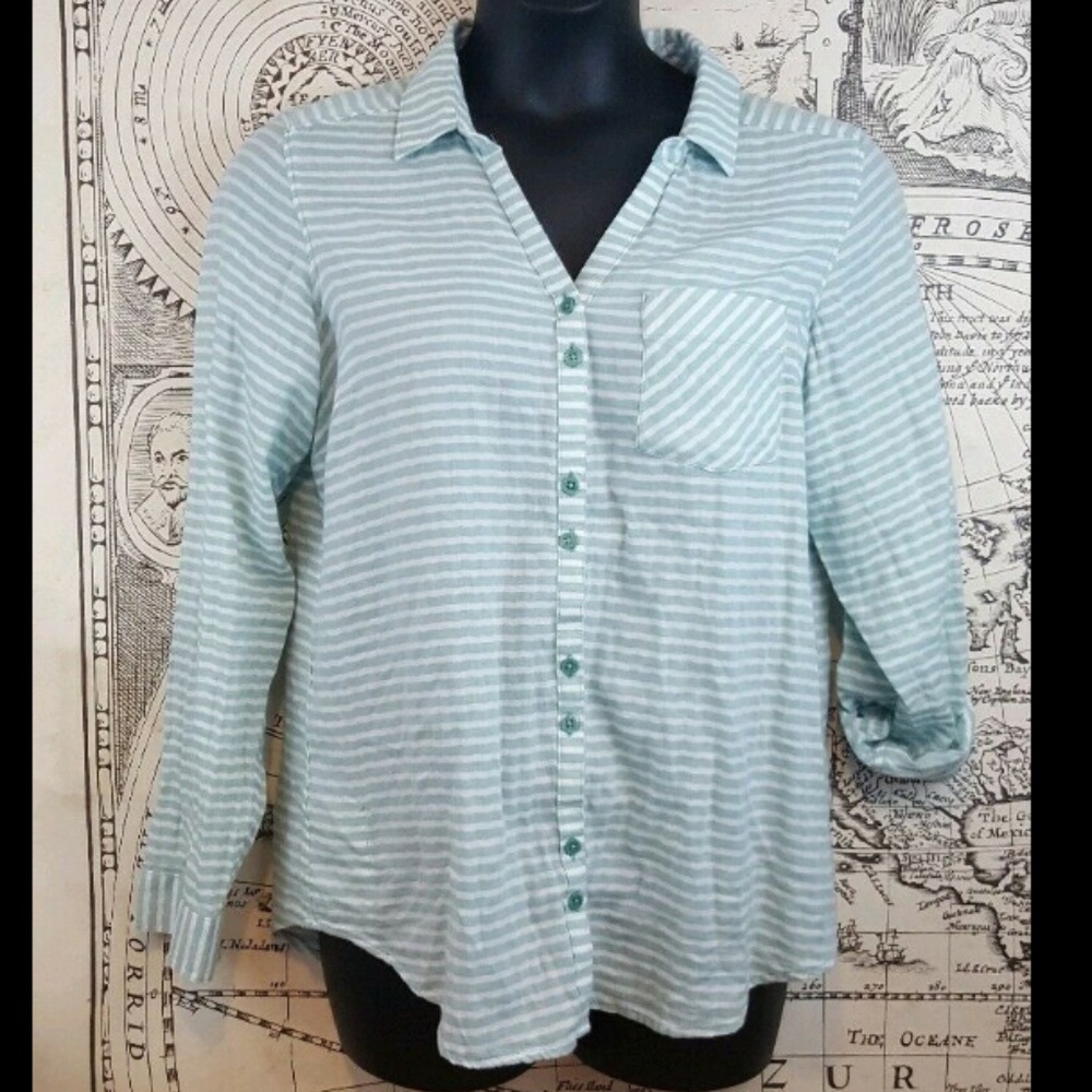 Columbia Large stripe button up outdoor blouse
